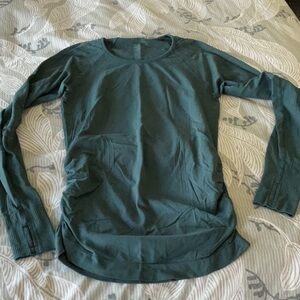 Athleta long sleeve top, Size S